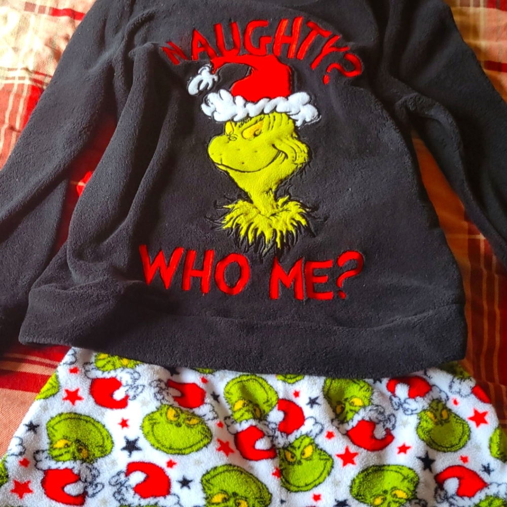 Dr Seuss pajama set